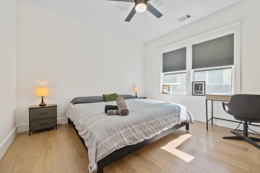 Designer Home: King Beds, Luxe Bath+Free Parking! แอตแลนตา ภายนอก รูปภาพ