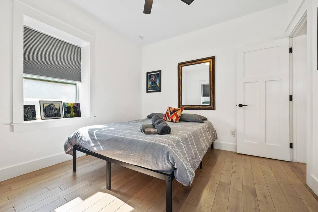 Designer Home: King Beds, Luxe Bath+Free Parking! แอตแลนตา ภายนอก รูปภาพ