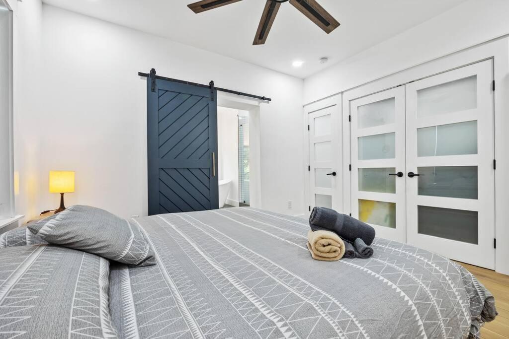 Designer Home: King Beds, Luxe Bath+Free Parking! แอตแลนตา ภายนอก รูปภาพ