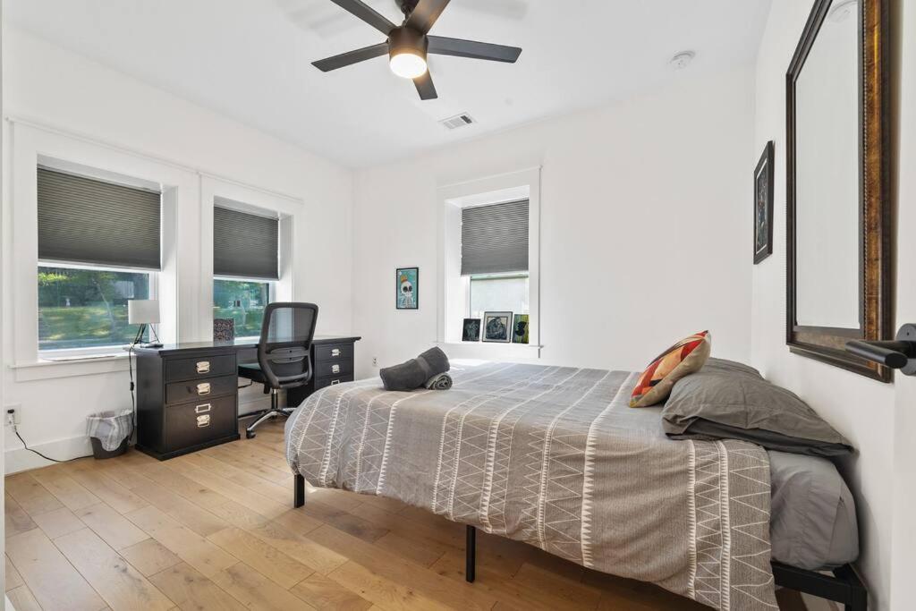 Designer Home: King Beds, Luxe Bath+Free Parking! แอตแลนตา ภายนอก รูปภาพ