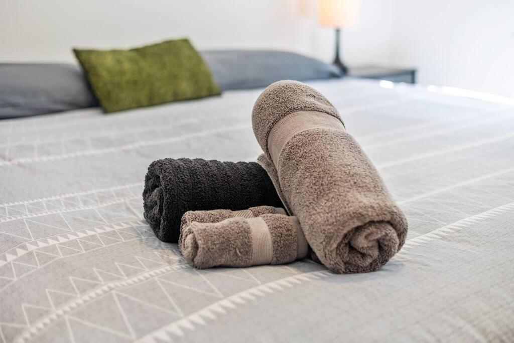 Designer Home: King Beds, Luxe Bath+Free Parking! แอตแลนตา ภายนอก รูปภาพ